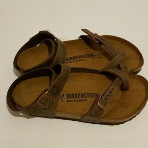Birkenstock Shoes - New Birkenstock Yara Sandals Habana Birkenstock Shoes - New Birkenstock Yara Sandals Habana